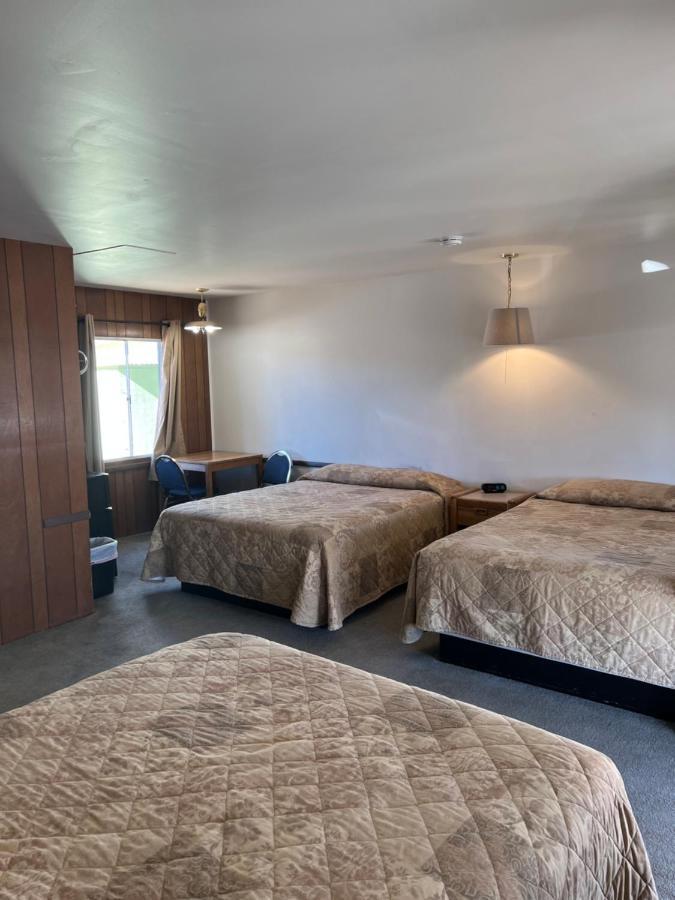 بيتي El Portal Motel المظهر الخارجي الصورة