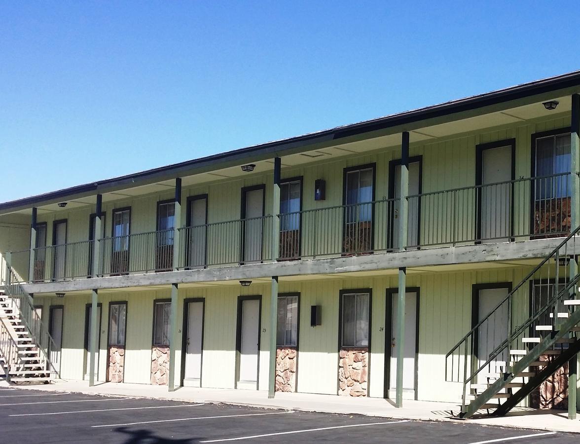 بيتي El Portal Motel المظهر الخارجي الصورة